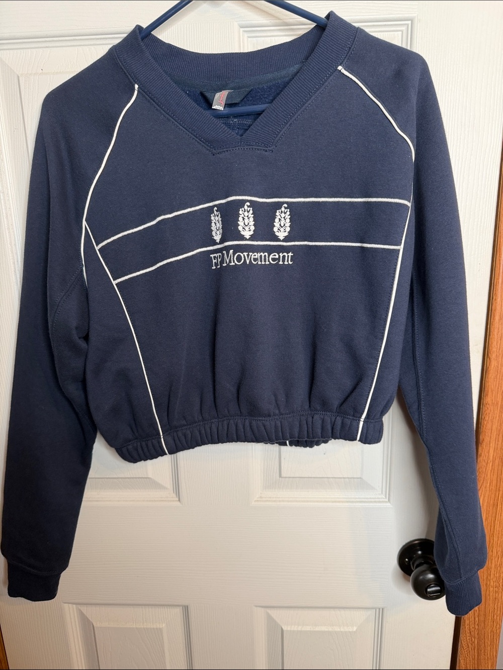 FP Movement by Free People Navy V-Neck Stripe Sweater SO AMAZING AND COMFORTABLE - Picture 2 of 9